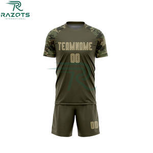 ชุดฟุตบอลผู้ชายลายโลโก้สุดเทรนด์ปี 2026 ชุดแข่งขันแขนสั้นผ้าโพลีเอสเตอร์ 100% ชุดฝึกซ้อมทีมฟุตบอลครบชุด - Product Image 2