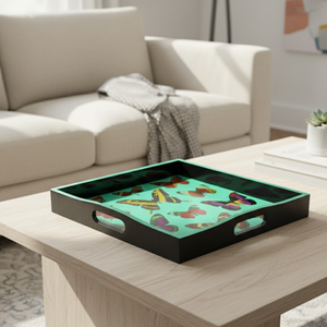 Plateau en bois laqué fait main - Peinture traditionnelle orientale de poissons koï - Cadeau d'entreprise haut de gamme et souvenir - Product Image 1