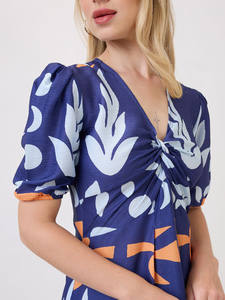 Vestido Midi Formal de Alta Calidad para Mujer, Diseño Moderno con Estampado Floral, Cuello en V Profundo, Corte Ajustado en la Cintura, Estilo Indio - Product Image 2