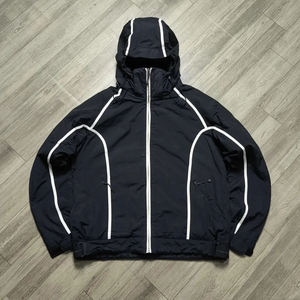 Fournisseur de vestes coupe-vent imperméables en softshell réfléchissantes personnalisées pour hommes - Product Image 1