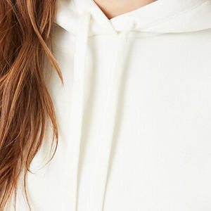 Survêtements personnalisés pour femmes, grammage lourd 500 GSM 350 GSM, en molleton polyester/coton, avec broderie, comprenant un sweat à capuche oversize et un short - Product Image 5