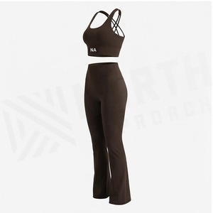 Ensemble de yoga 2 pièces North Approach, fermeture éclair intégrale sur le devant, noir uni, tissu respirant, vêtements de sport pour femmes - Product Image 3