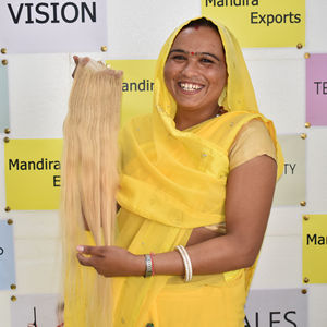 Pas cher Cheveux Alignés à Cuticules Génie Trame Blonde 5*5 Fermeture Droite Machine Double Trame Vague Profonde Cheveux Humains Vierges Vietnamiens - Product Image 1