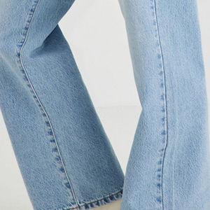 กางเกงยีนส์เดนิมทรงตรงเอวต่ำสำหรับผู้หญิง เนื้อผ้ายืดใส่สบาย มีตัวเลือกป้ายยี่ห้อแบบกำหนดเอง กางเกงผู้หญิงหลากสี - Product Image 3