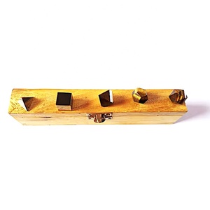 Lot de 5 Pierres Naturelles Œil de Tigre Faits Main en Boîte en Bois – Cristaux Géométriques Durables pour Guérison, Reiki et Feng Shui - Product Image 1