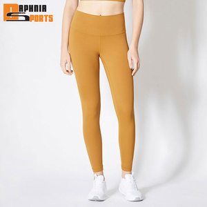 Ensemble de yoga écologique personnalisé pour femme, 2 pièces, vêtements de sport avec logo frontal pour le fitness, hauts d'entraînement grande taille, motif uni - Product Image 3