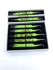 Pinzas de Extensión de Pestañas de Acero Inoxidable Japonés con Recubrimiento en Polvo de Doble Color a 90 Grados de Alta Calidad, con Logotipo Personalizado - Product Image 3