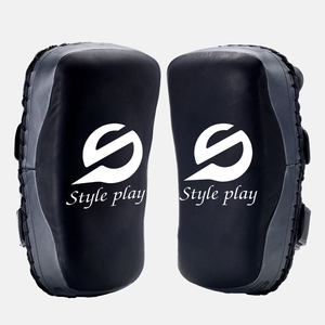 Escudos de Boxeo Profesionales Personalizados con Logotipo, para Artes Marciales, Muay Thai, Entrenamiento, Curvos, de Cuero Genuino - Product Image 1
