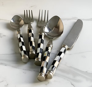Best Selling <b>Set</b> of 4 Stainless Metal Cutlery High Quality Spoon with Mother of Pearl Handle for Wedding Parties - Product Image 2
