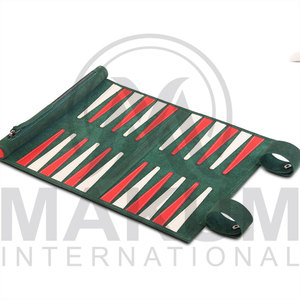 Juego de Ajedrez y Backgammon Cuadrado Portátil de Alta Calidad, Tablero de Viaje Enrollable de Cuero PU de Lujo, Hecho a Mano, Plegable y Ecológico - Product Image 5
