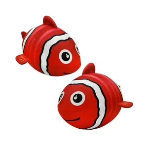 बड़ी मछली आकार गेंदों लाल मुकुट मछली