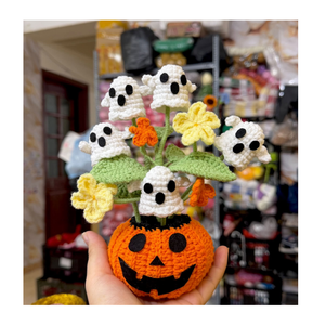 Porte-clés miniature en crochet fait main, breloque de sac en fil doux tricoté, personnage mignon en laine, accessoire cadeau textile durable pour Noël - Product Image 1
