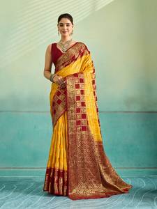 Sari de Seda Clásico con Arte Indio de Elefantes y Pájaros - Product Image 2
