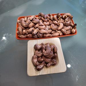 Noix de cajou salées et grillées du Vietnam, qualité W320, biologiques, qualité supérieure pour les marchés d'exportation, avec service OEM/ODM disponible - Product Image 3