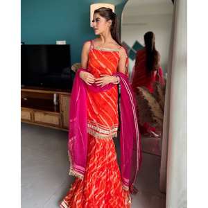 Magnifique ensemble haut-bas et dupatta à imprimé numérique avec bordure en dentelle pour les fêtes indiennes et pakistanaises - Product Image 5