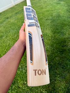 SS Master 8000 English Willow Cricket Bat Short Handle - Product Image 2