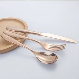Ensemble de couverts en acier inoxydable rose doré personnalisé avec logo, 6 pièces, pour hôtel, restaurant, événements - Product Image 4
