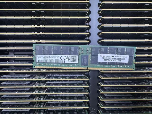Server memory module DDR5 32G 64G 96G 128G 5600MHz M321R4GA3EB0-CWM M321R8GA0EB2-CCP M321RYGA0PB0-CWM M321RAJA0MBO-CWM