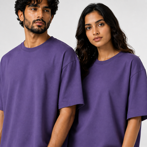 T-shirt unisexe violet oversize à épaules tombantes, col rond, manches courtes et coupe décontractée pour un style streetwear décontracté - Product Image 2