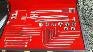 Juego de retractor de hígado manual y eléctrico Thompson necesario para cirugía mayor de hígado complejo fórceps de plástico y metal de acero - Product Image 2