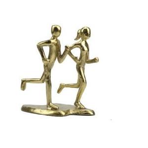 Adorno dinámico hecho a mano de aluminio dorado para parejas, escultura para correr, para decoración del hogar inspirada - Product Image 1