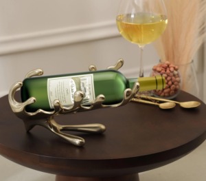 Porte-bouteille à vin en métal sculptural minimaliste, décoration de table moderne - Product Image 5