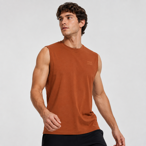 Débardeur de compression en tissu mesh respirant, design épaules tombantes, étiquette tissée personnalisée, fabricant OEM, sur mesure pour vêtements de plage - Product Image 1