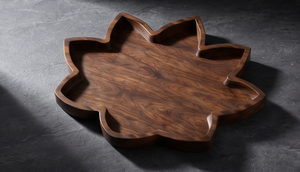 Plateau de service robuste en bois de manguier finition noyer, motif lotus, plateau à fromage avec bordure en pétales surélevés - Product Image 5
