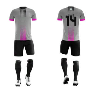 Tenue de football personnalisée par sublimation, ensemble maillot et short, doux, respirant, séchage rapide, anti-UV, équipement de football - Product Image 6
