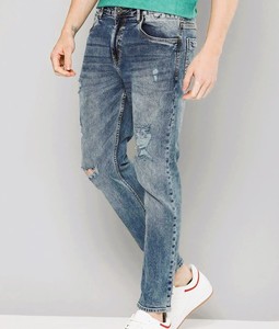 กางเกงยีนส์ทรงบอยเฟรนด์สำหรับผู้ชาย สไตล์ลำลอง เท่ห์ๆ น้ำหนักเบา ระบายอากาศได้ดี เอวกลาง แต่งขาดเล็กน้อย เหมาะสำหรับปาร์ตี้และวันหยุด - Product Image 3