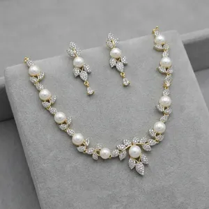 Parure de collier fleur en zircon plaqué or avec perles pour femme, bijoux de luxe en zircone cubique pour soirée, mariage indien, mariée - Product Image 1
