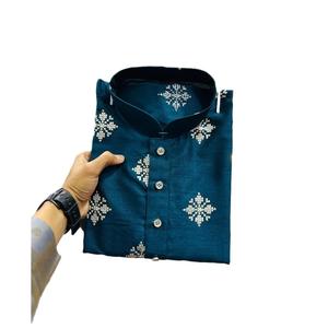 MODA PARBON SEDA MATE COBRE SECUENCIA TRABAJO HOMBRE KURTA CON PIJAMA TEAL - Product Image 1