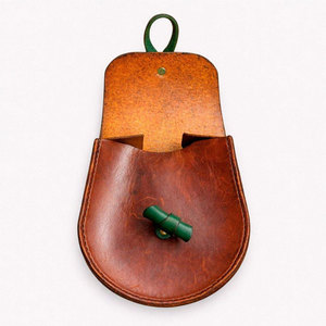 Premium Handmade Genuine Leather Day Sporran Scottish Highland Kilt Bag with <b>Toggle</b> Closure - Product Image 4
