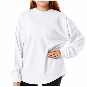Camiseta de manga larga holgada de talla grande para mujer, blanca lisa con cuello redondo - Product Image 1