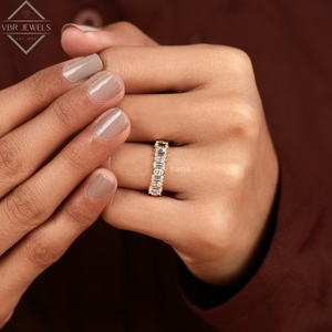 Anillo de Eternidad de Diamantes de Corte Mixto de Lujo en Oro Amarillo con Marquise y Baguette, Anillo de Boda para Mujer, Regalo de Joyería Nupcial - Product Image 6