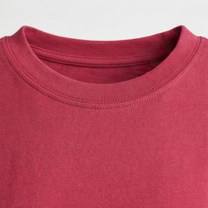 T-shirt oversize pour femme, style streetwear, en coton, impression DTF personnalisée, options de sublimation, couleur personnalisée, style décontracté et tendance - Product Image 4