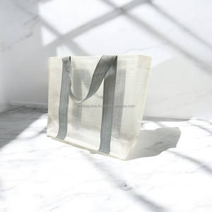 Bolsa de compras personalizable de alta calidad de PP duradero con acabado laminado mate - Product Image 1