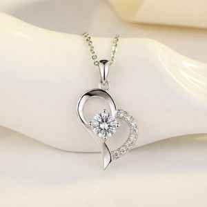 Pendentif en zircon, collier en argent sterling 925 fait main avec pierres précieuses, bijoux bohèmes élégants, cadeau unique pour femmes - Product Image 1