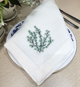 Serviettes de table en lin brodées personnalisées en gros, motif algues marines, carrées, avec ourlet festonné, durables pour la maison, les mariages et les événements - Product Image 2