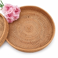 Plateau de service portable en rotin tressé, panier en osier tissé à la main avec poignées pour salle de bain, cuisine, salon, design bohème