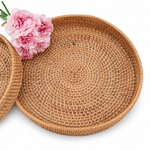 Plateau de service portable en rotin tressé, panier en osier tissé à la main avec poignées pour salle de bain, cuisine, salon, design bohème - Product Image 5