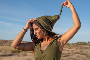 เสื้อกั๊กมีฮู้ดสไตล์เอลฟ์แฟนตาซีพร้อมฮู้ดดี้แบบอสมมาตรสำหรับงานเทศกาล ให้ลุคโบฮีเมียนที่ไม่ซ้ำใคร - Product Image 3