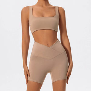 Conjunto de Ropa Deportiva para Mujer, Sólido, para Yoga y Gimnasio, de Secado Rápido y Transpirable, con Pantalones Cortos de Yoga con Cintura Cruzada en V y Sujetador Deportivo, Tallas Grandes - Product Image 4