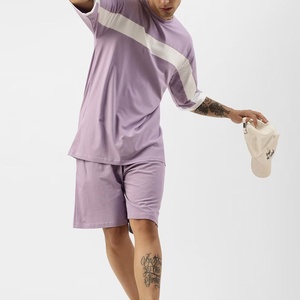 Ensemble de costume décontracté pour homme en tissu respirant, deux pièces, été, avec t-shirt à manches courtes et short, polyester/coton - Product Image 1
