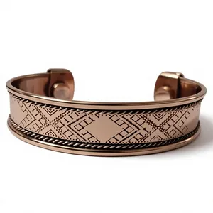 Elegant Embossed Diamond <b>Grid</b> Pattern Finish Copper Bracelet Fashionable <b>Metal</b> Jewelry Exquisite Design - Product Image 4