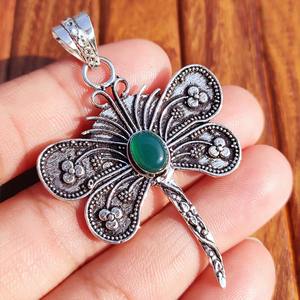 Colgante de mariposa con bisel de latón de la mejor calidad, piedra preciosa natural, collar de cristal hecho a mano unisex, joyería para uso diario. - Product Image 5