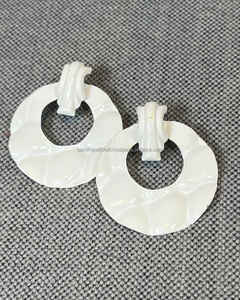 Pendientes de resina de la mejor calidad para mujer, modelos de joyería de moda, joyería de moda para mujer al precio más bajo - Product Image 4