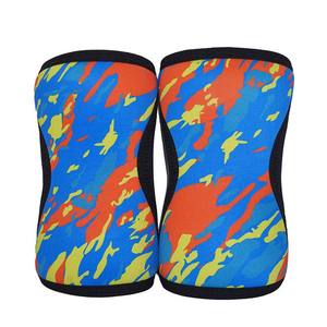 Rodilleras de compresión para levantamiento de pesas con logo personalizado, estampado de silicona, para deportes, gimnasio, entrenamiento, soporte fuerte de neopreno - Product Image 6