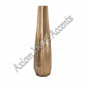 Axiom Home Accents Jarrón de metal de aluminio hecho a mano Jarrón de piso de esmalte transparente con diseño moderno para una decoración única del hogar - Product Image 1