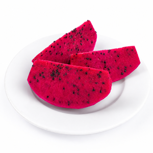 Palitos de Pitahaya Roja Congelados IQF, 100% Naturales, Listos para Comer, Empaquetados al Vacío a Granel para Venta al por Menor y Servicios de Alimentación - Product Image 1